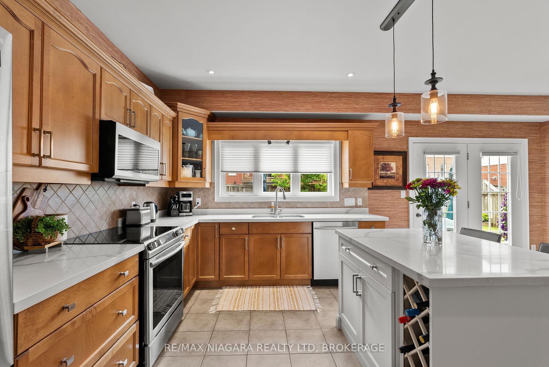 Photo 15 of 282 Winterberry Boulevard, Thorold, Confederation Heights — HOMEH