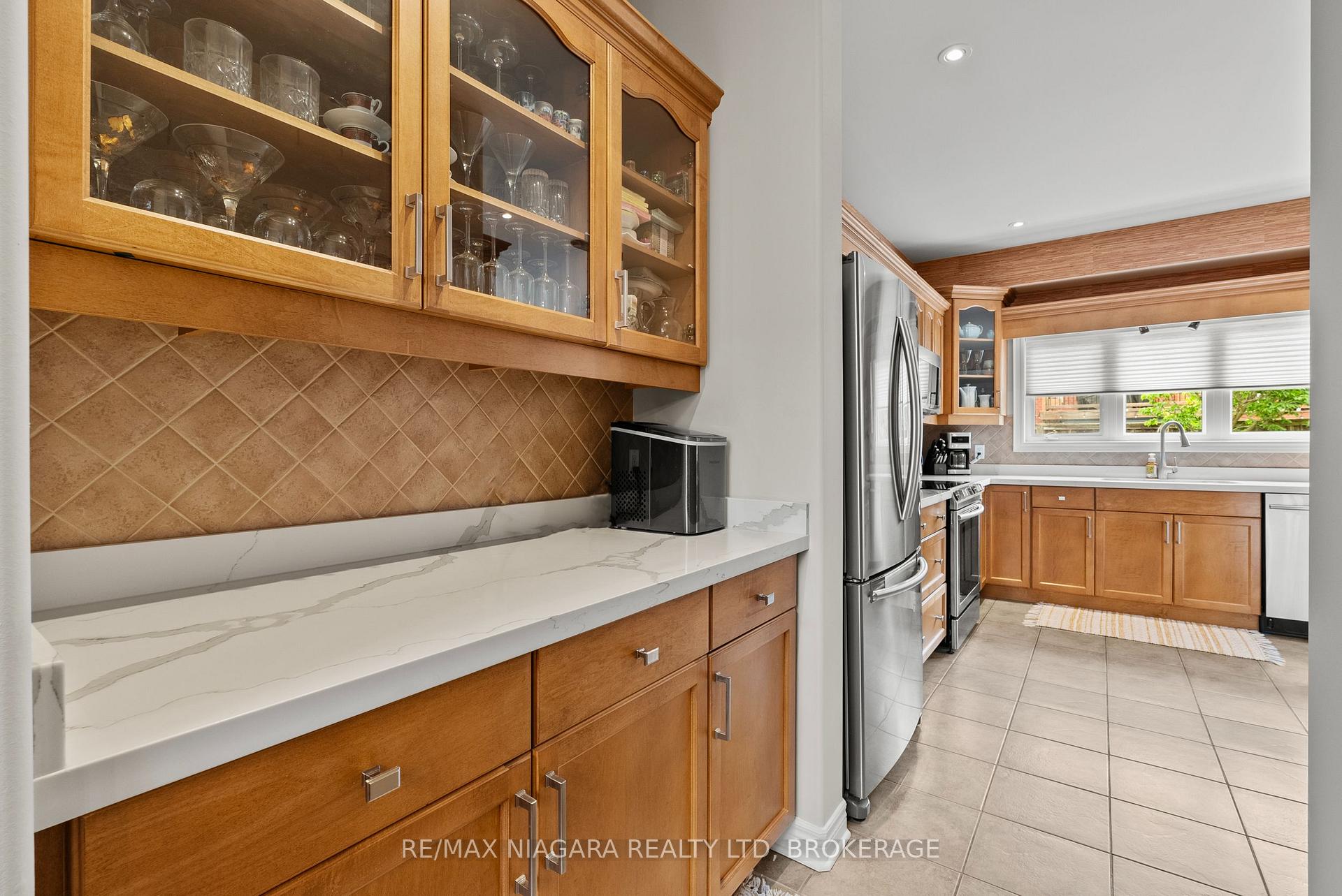 Photo 16 of 282 Winterberry Boulevard, Thorold, Confederation Heights — HOMEH