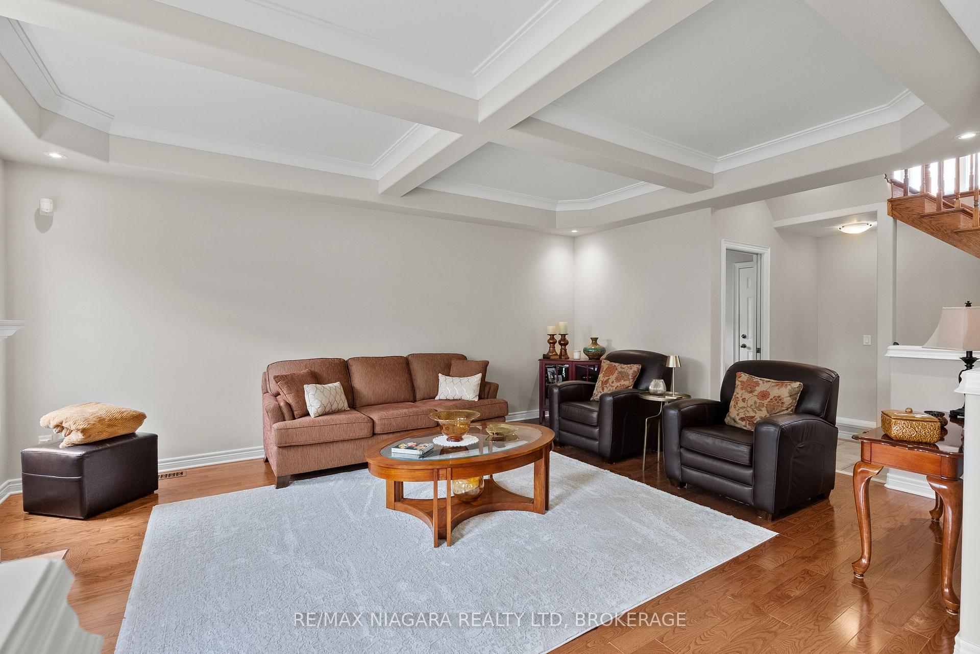 Photo 20 of 282 Winterberry Boulevard, Thorold, Confederation Heights — HOMEH