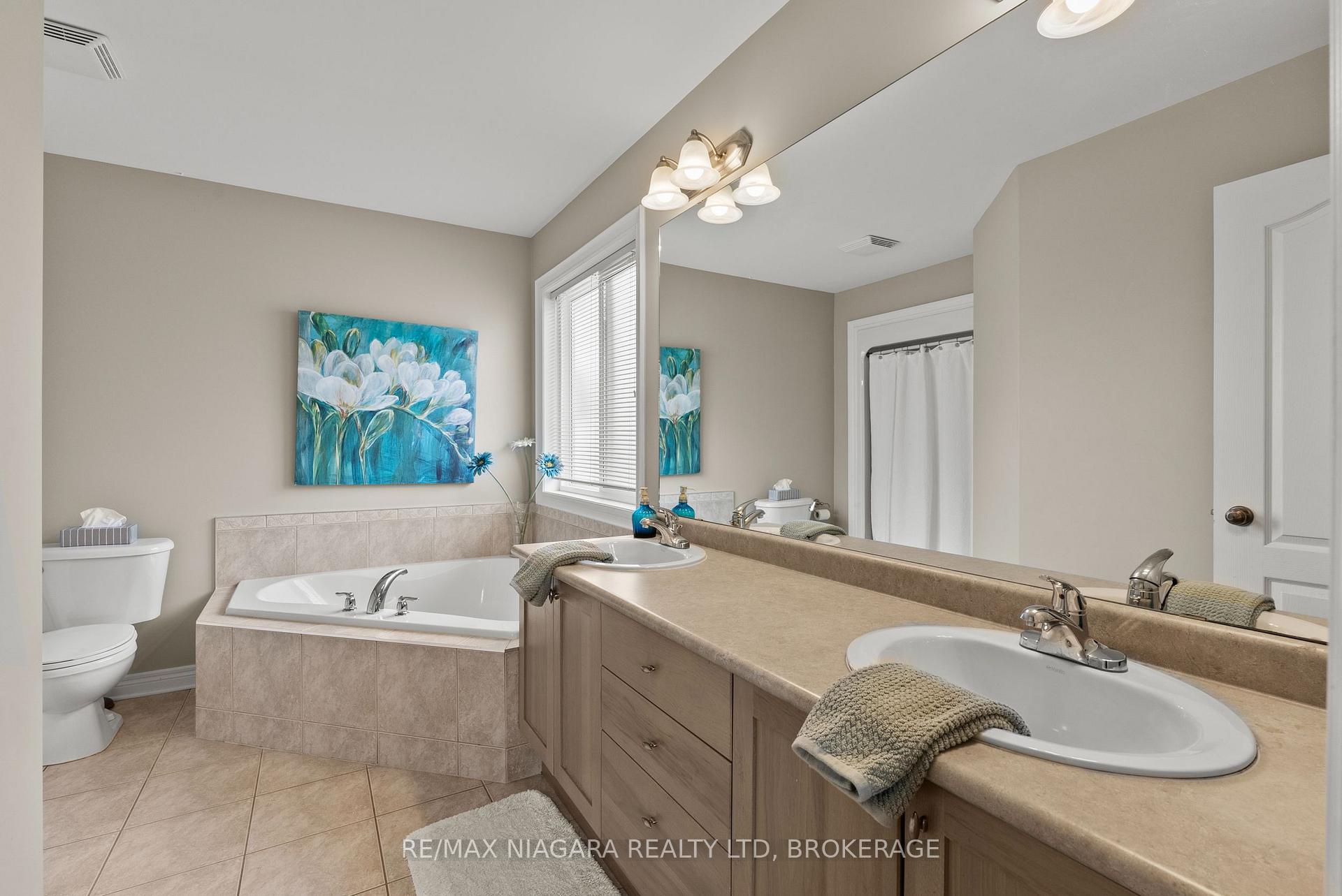 Photo 29 of 282 Winterberry Boulevard, Thorold, Confederation Heights — HOMEH