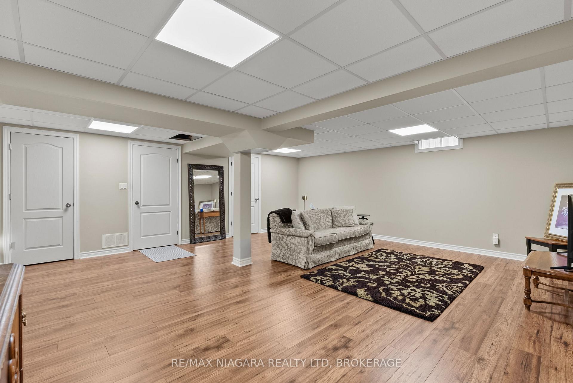 Photo 33 of 282 Winterberry Boulevard, Thorold, Confederation Heights — HOMEH