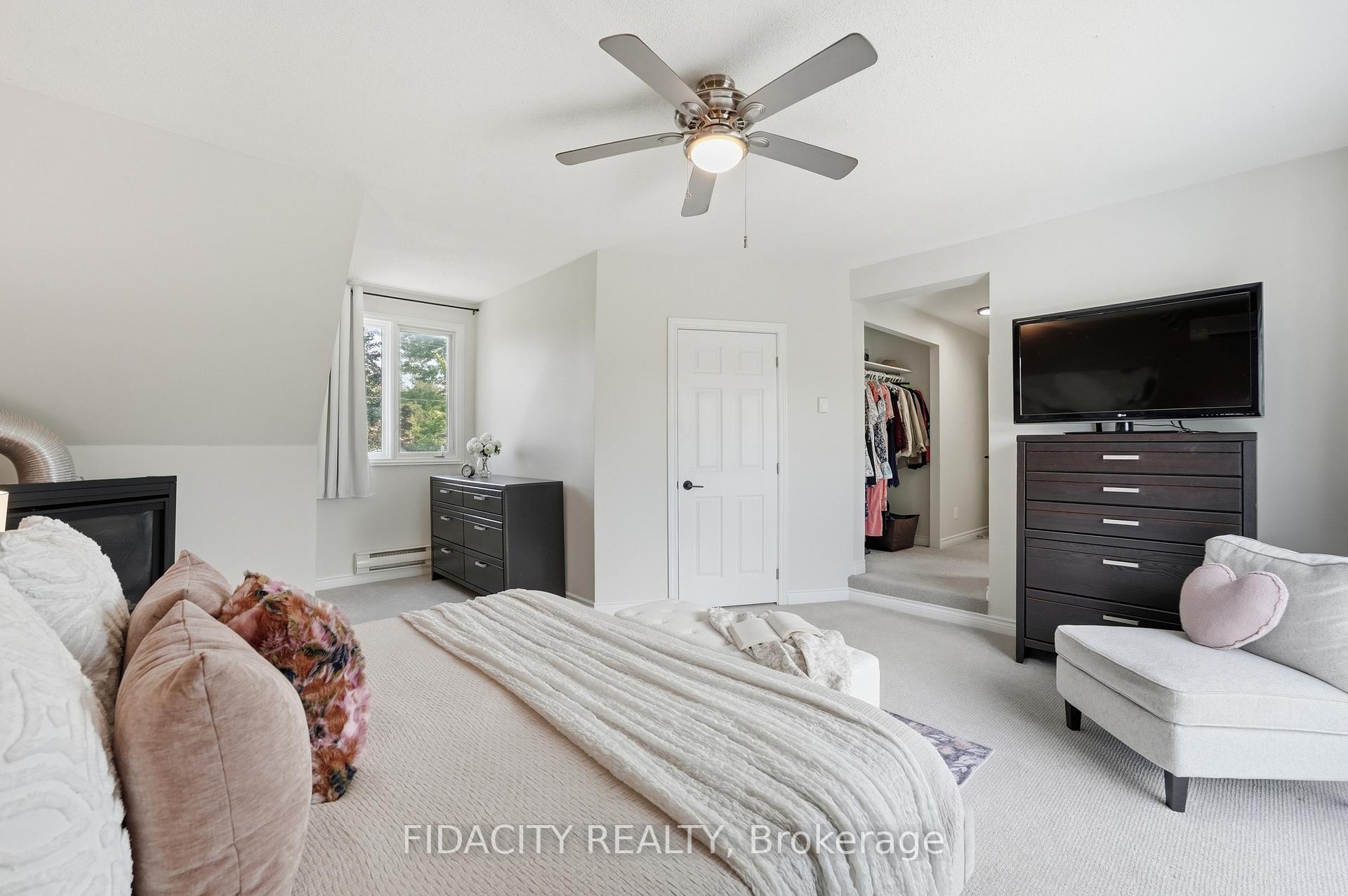 Photo 25 of 13 Poole Creek Crescent, Ottawa, Fringewood — HOMEH