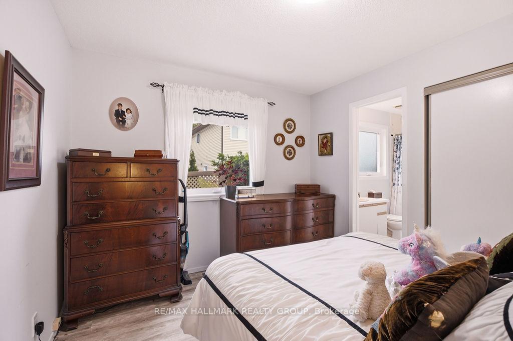 Photo 15 of 73 Banner Road, Ottawa, Sheahan Estates/Trend Village — HOMEH