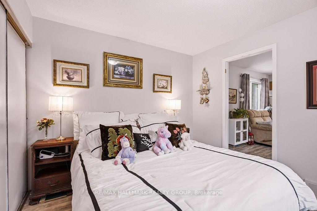 Photo 16 of 73 Banner Road, Ottawa, Sheahan Estates/Trend Village — HOMEH