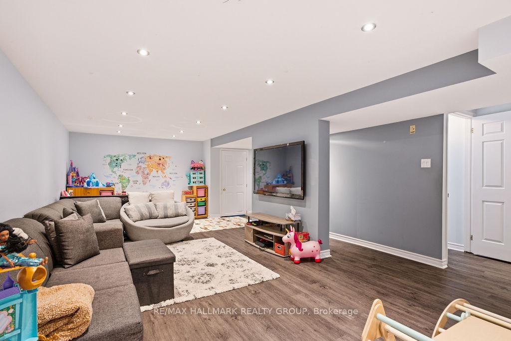 Photo 37 of 73 Banner Road, Ottawa, Sheahan Estates/Trend Village — HOMEH