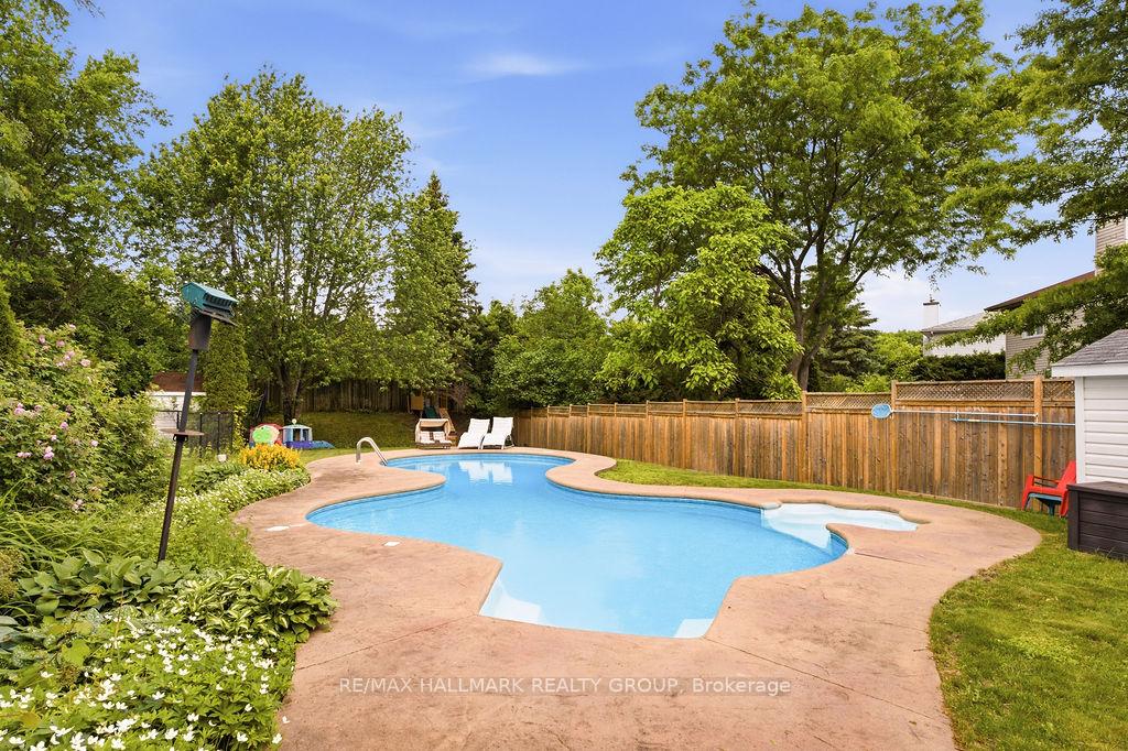 Photo 46 of 73 Banner Road, Ottawa, Sheahan Estates/Trend Village — HOMEH