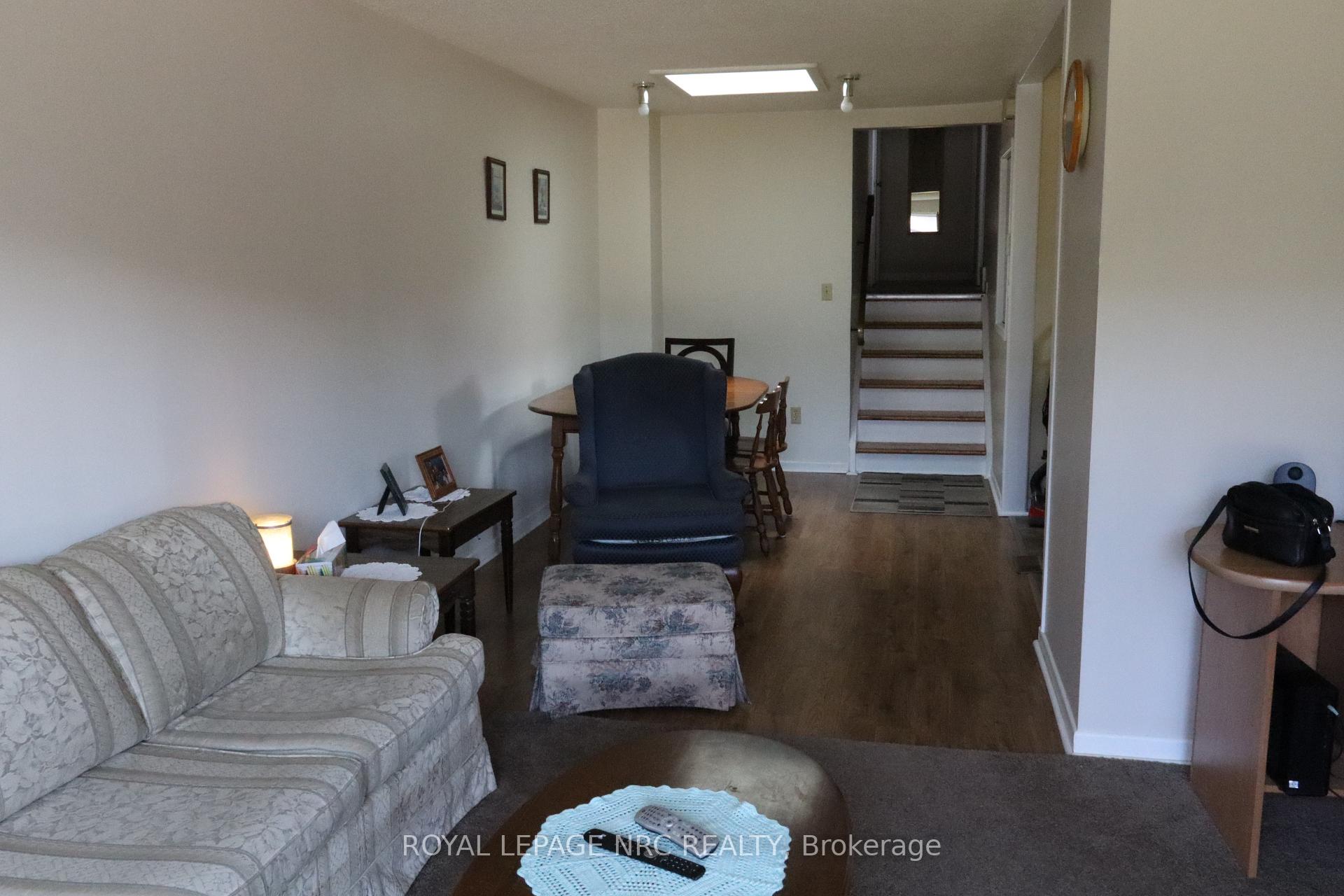 Photo 8 of 6694 Cropp Street, Niagara Falls, Morrison — HOMEH