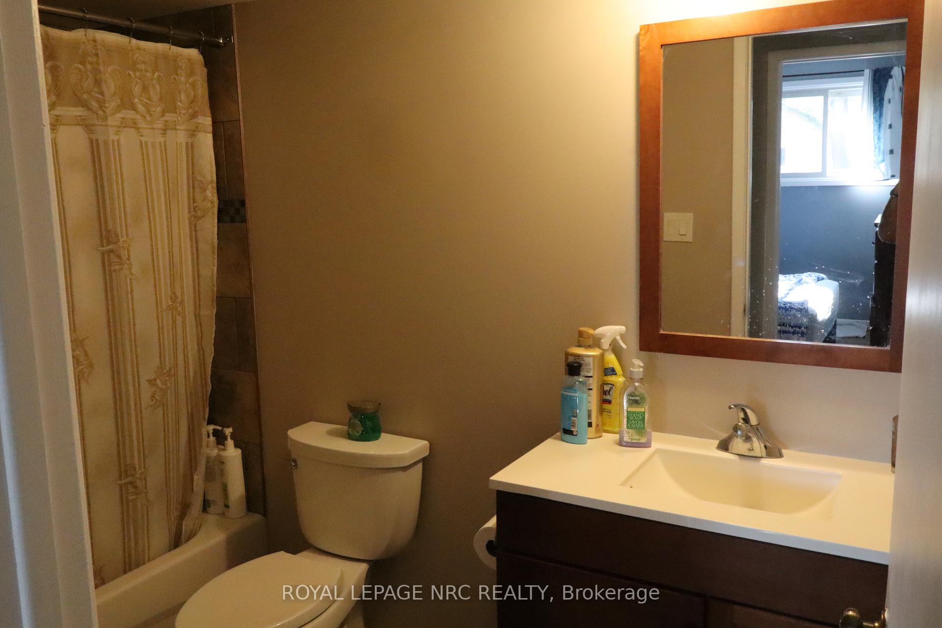Photo 11 of 6694 Cropp Street, Niagara Falls, Morrison — HOMEH