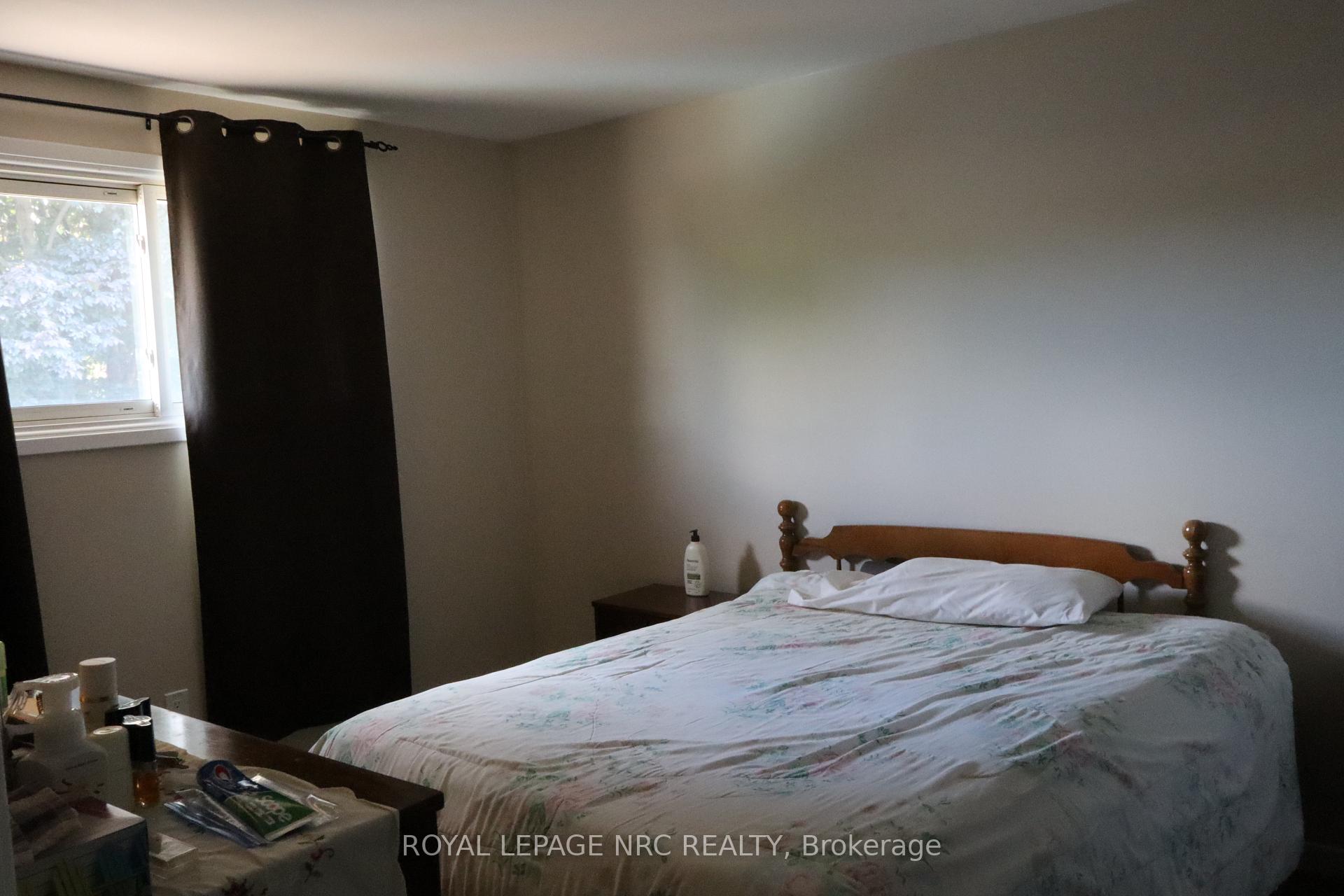 Photo 14 of 6694 Cropp Street, Niagara Falls, Morrison — HOMEH