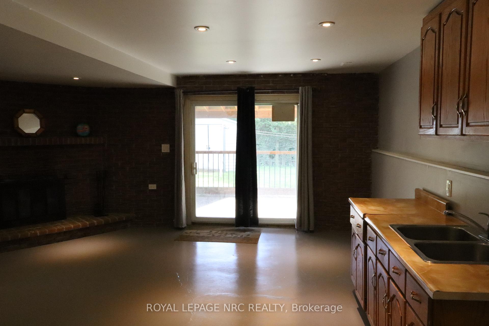 Photo 18 of 6694 Cropp Street, Niagara Falls, Morrison — HOMEH