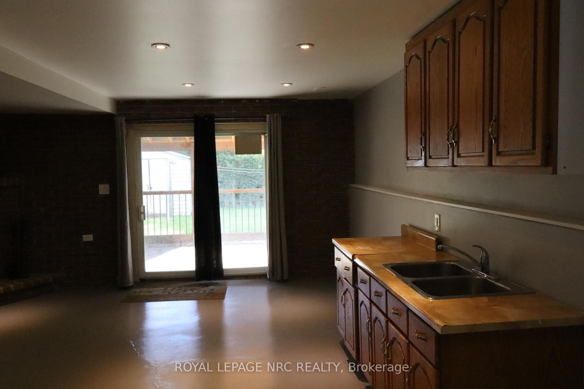 Photo 19 of 6694 Cropp Street, Niagara Falls, Morrison — HOMEH