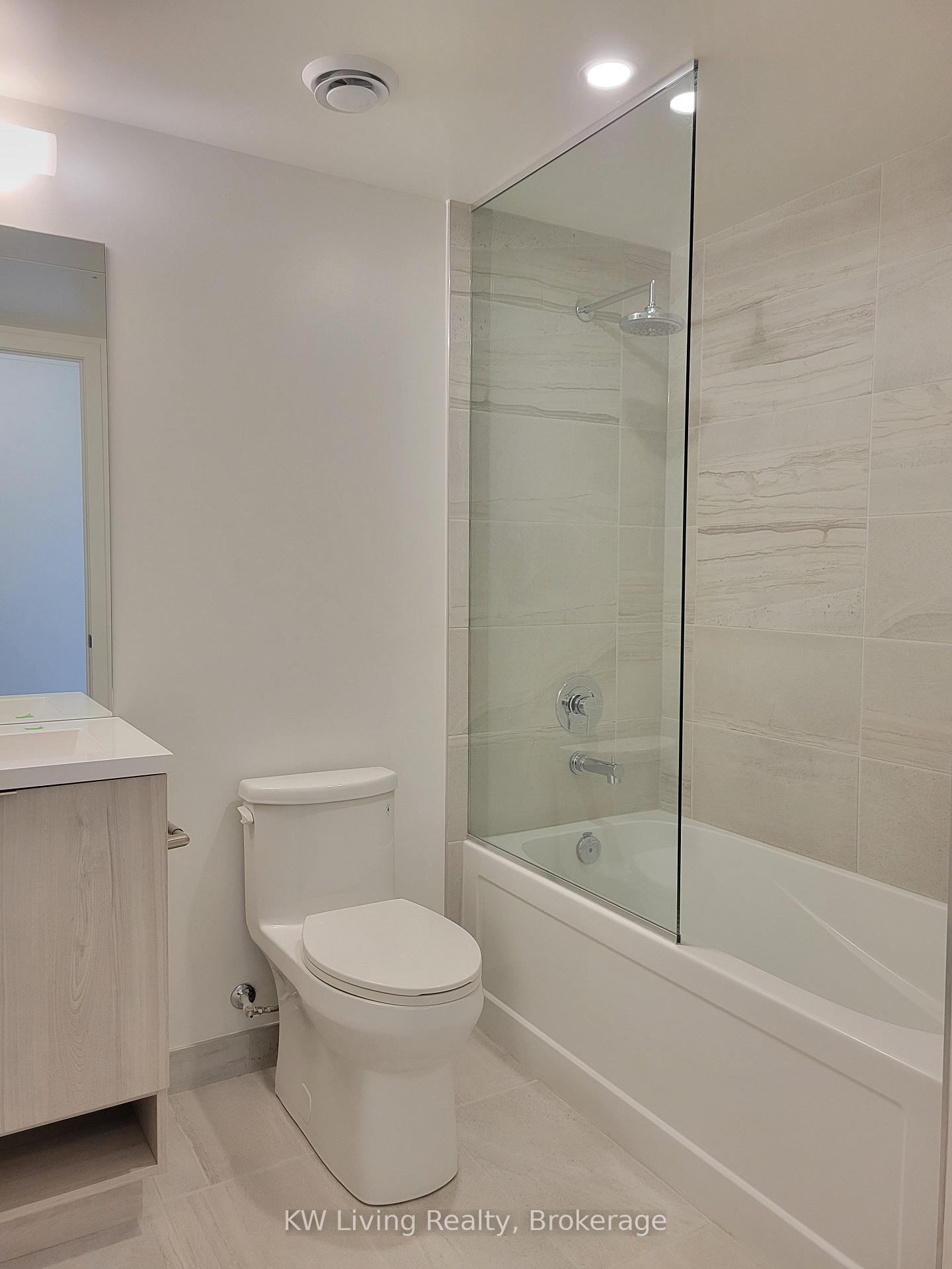 Photo 8 of Unit 3610, 138 Downes Street, Toronto, Waterfront Communities — HOMEH