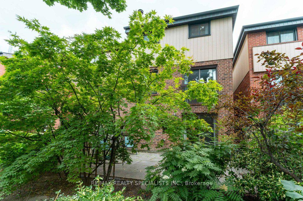 Photo 32 of 41 Maple Branch Path, Etobicoke, Kingsview Village-The Westway — HOMEH