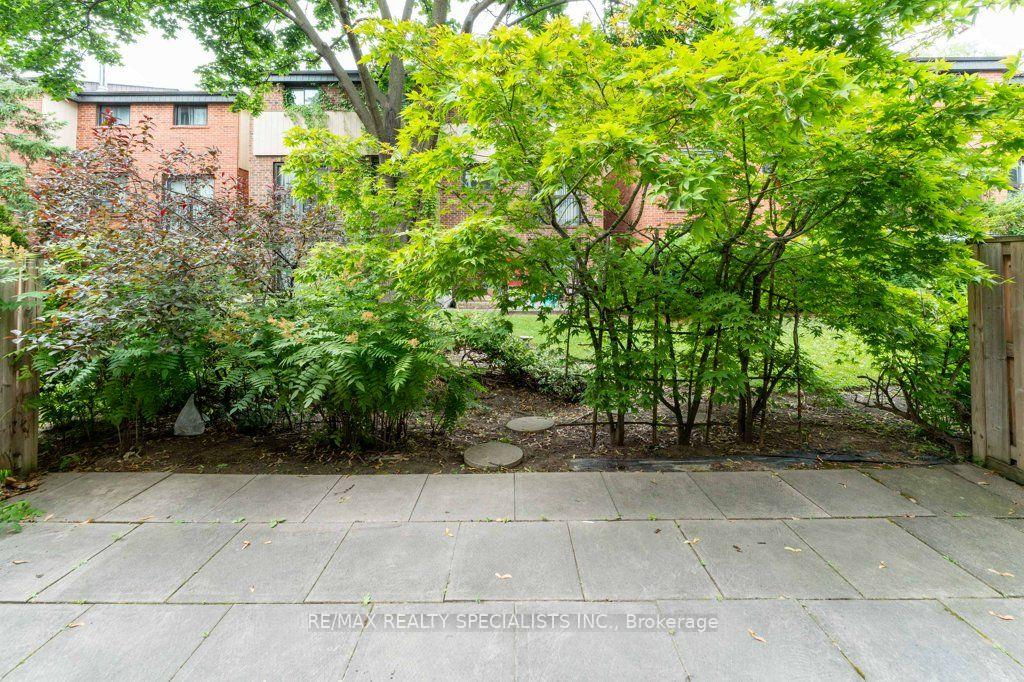 Photo 33 of 41 Maple Branch Path, Etobicoke, Kingsview Village-The Westway — HOMEH