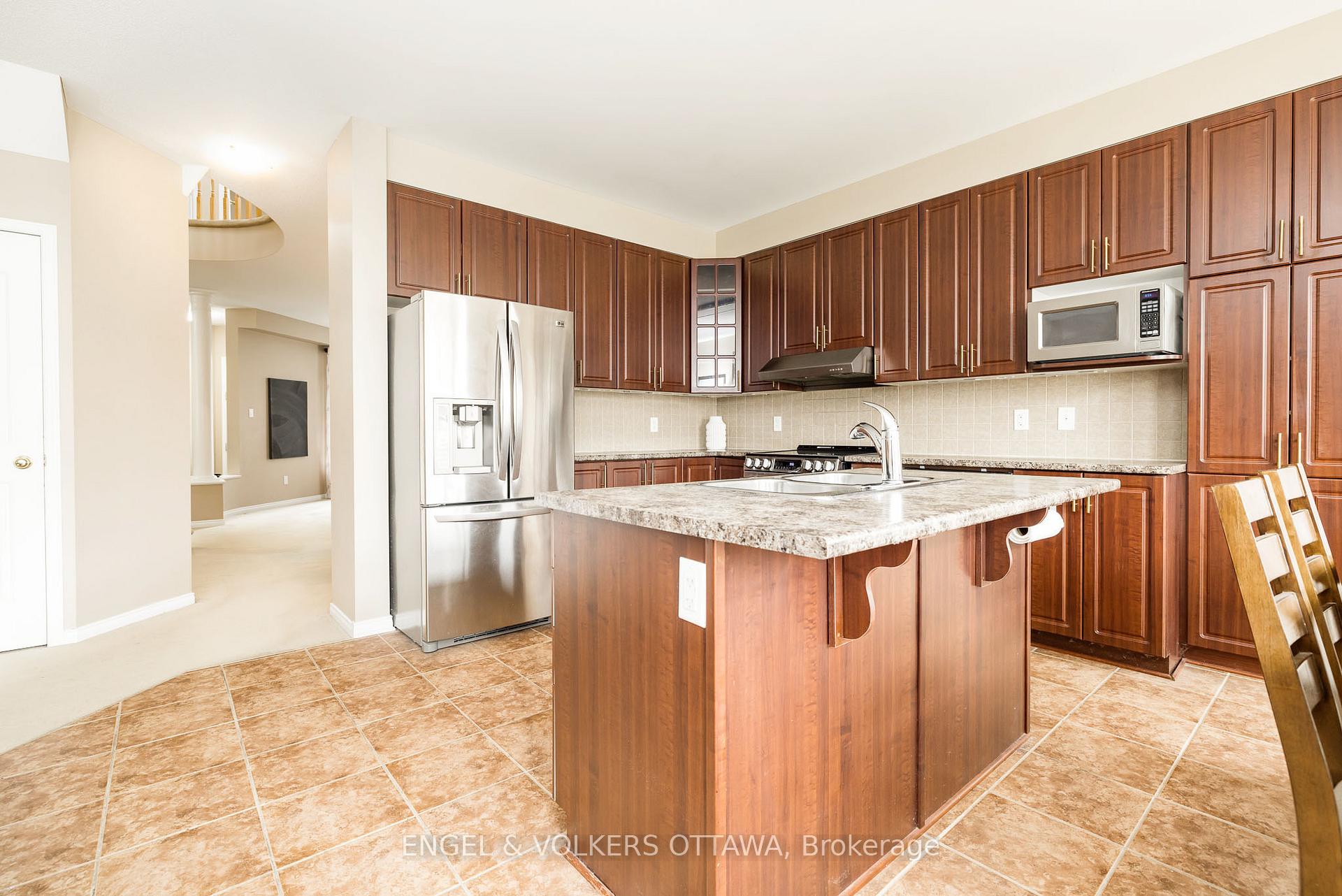 Photo 39 of 166 Macara Crescent, Ottawa, Kanata - Morgan's Grant/South March — HOMEH