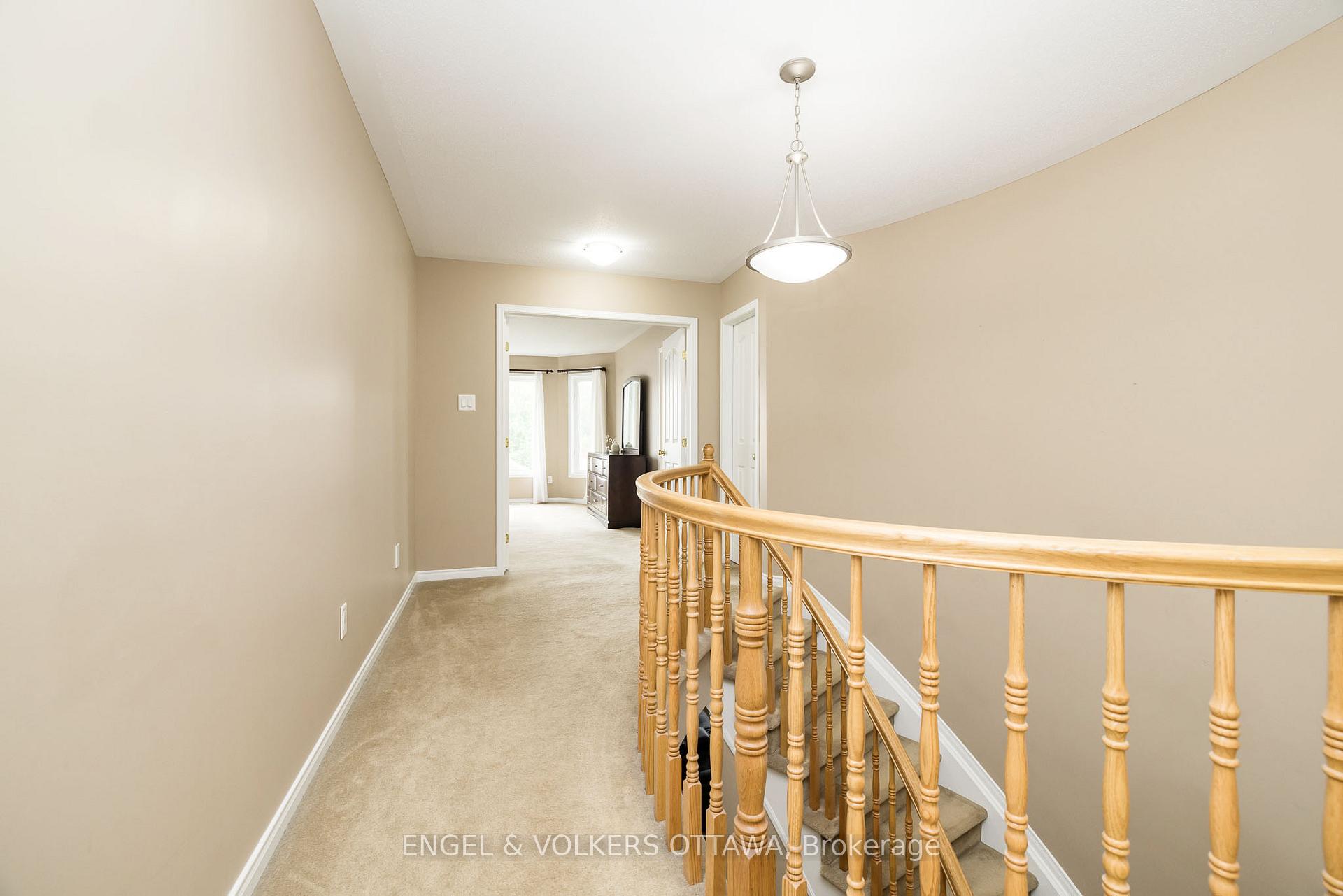 Photo 8 of 166 Macara Crescent, Ottawa, Kanata - Morgan's Grant/South March — HOMEH