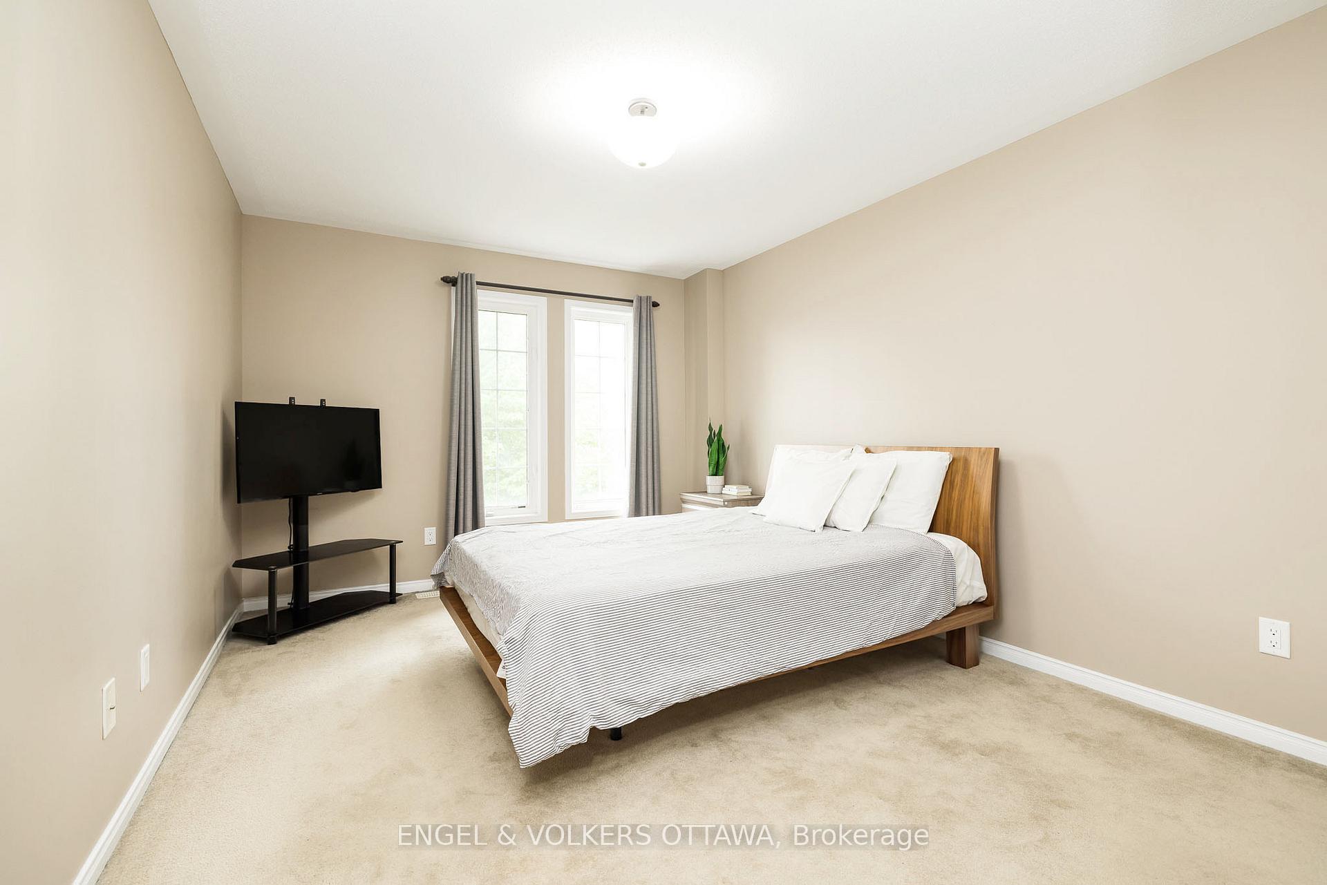 Photo 16 of 166 Macara Crescent, Ottawa, Kanata - Morgan's Grant/South March — HOMEH