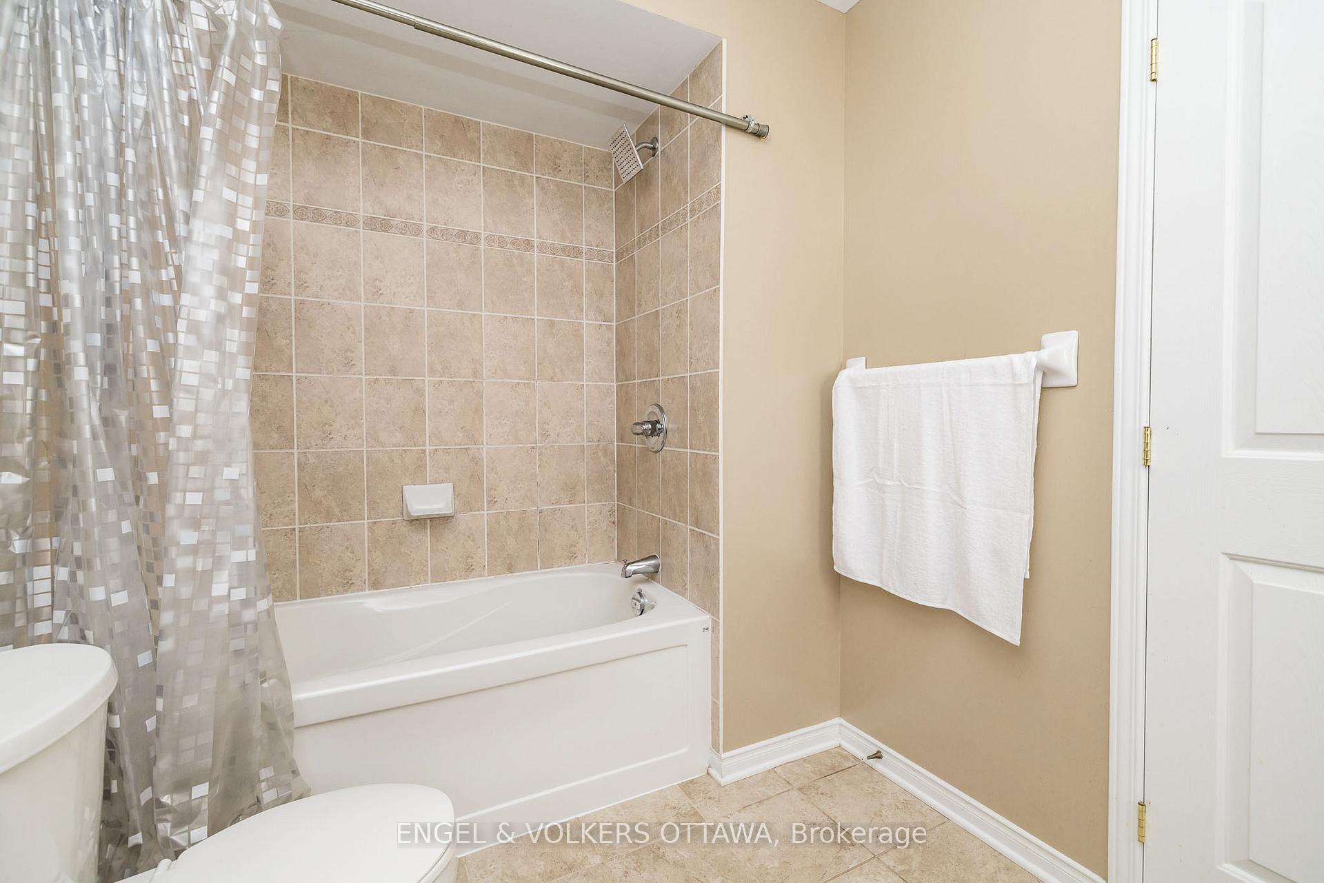 Photo 23 of 166 Macara Crescent, Ottawa, Kanata - Morgan's Grant/South March — HOMEH