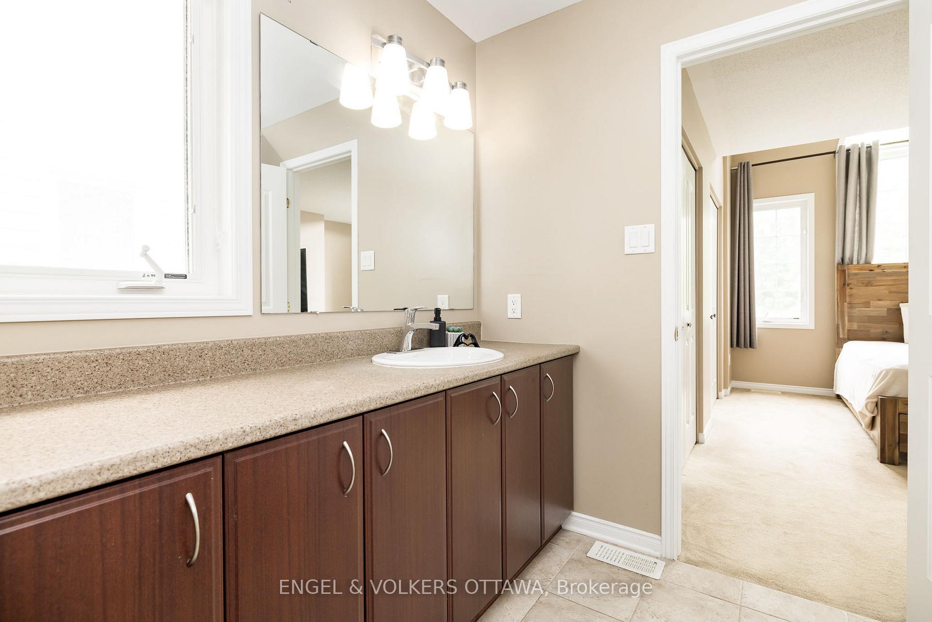 Photo 24 of 166 Macara Crescent, Ottawa, Kanata - Morgan's Grant/South March — HOMEH