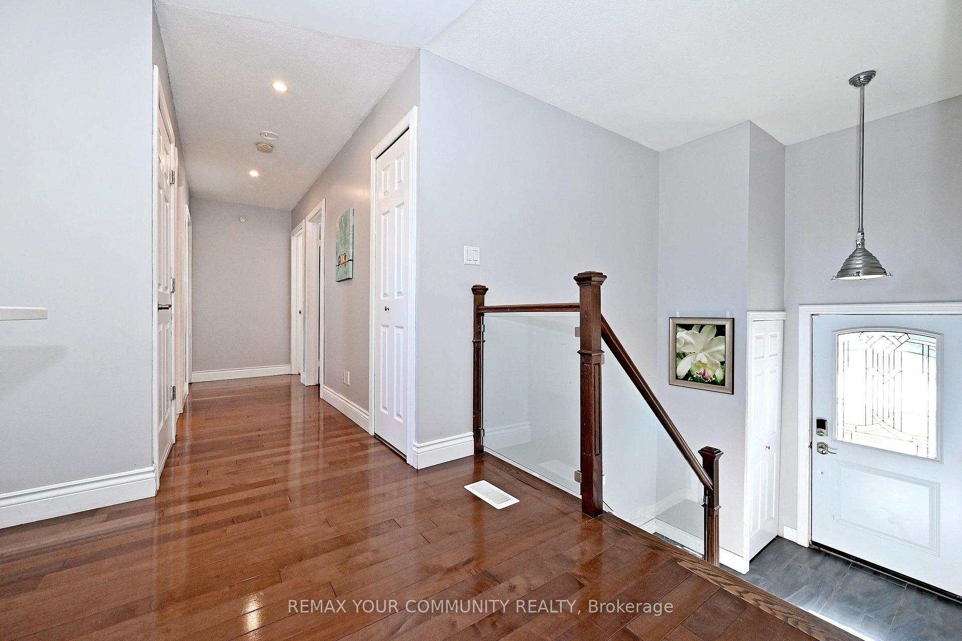 Photo 3 of 18 Harland Crescent, Ajax, South East — HOMEH