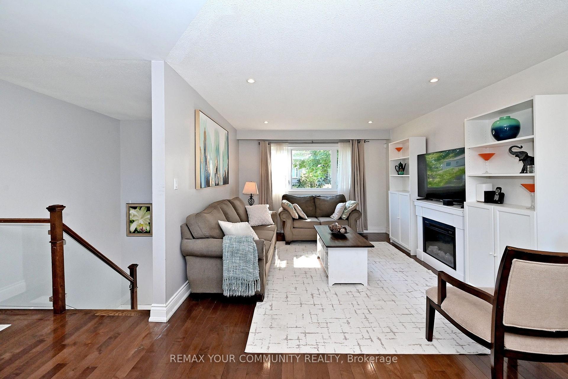 Photo 6 of 18 Harland Crescent, Ajax, South East — HOMEH