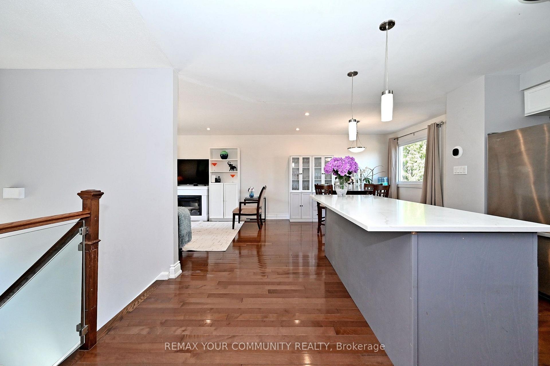 Photo 7 of 18 Harland Crescent, Ajax, South East — HOMEH
