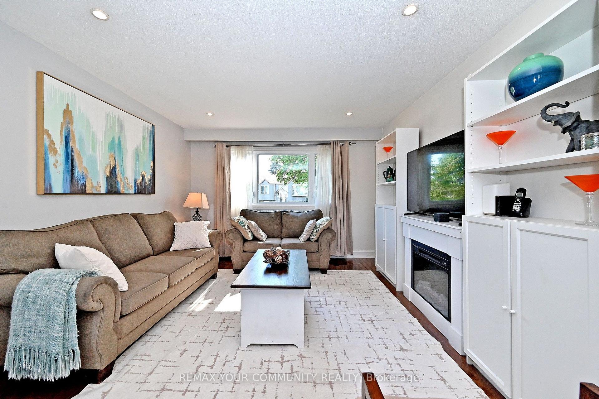 Photo 9 of 18 Harland Crescent, Ajax, South East — HOMEH