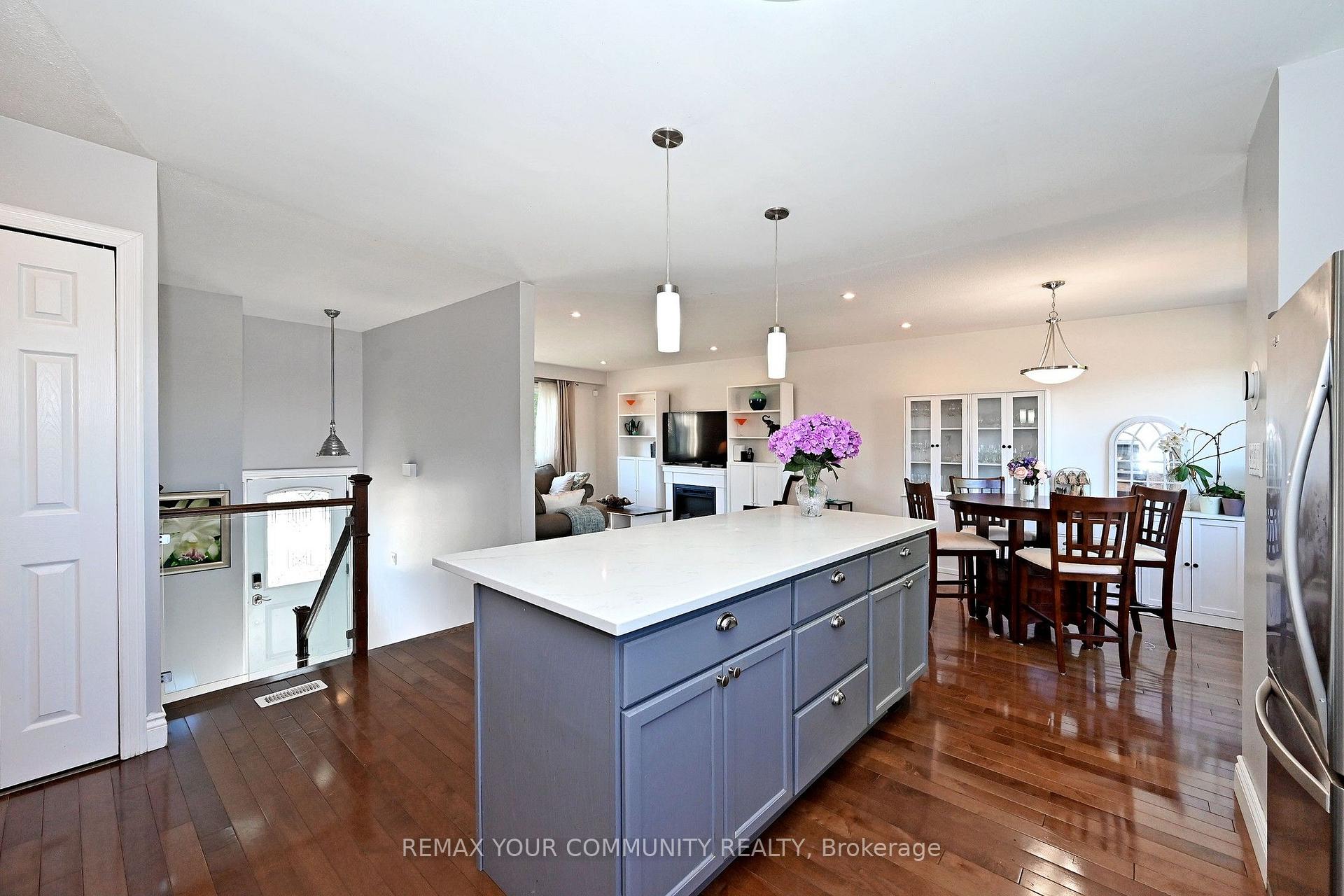 Photo 15 of 18 Harland Crescent, Ajax, South East — HOMEH