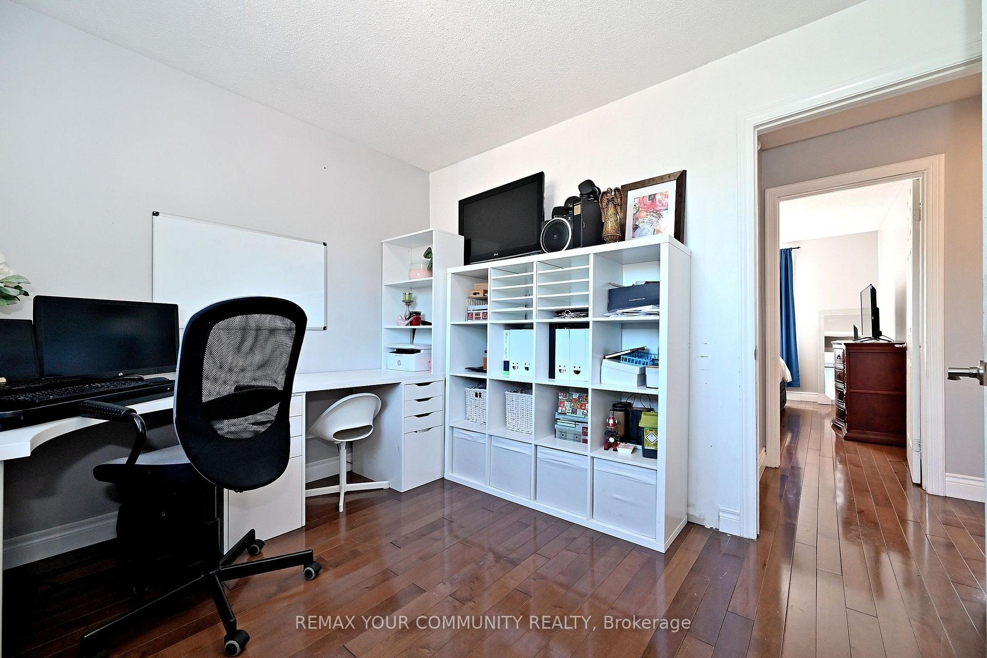 Photo 19 of 18 Harland Crescent, Ajax, South East — HOMEH