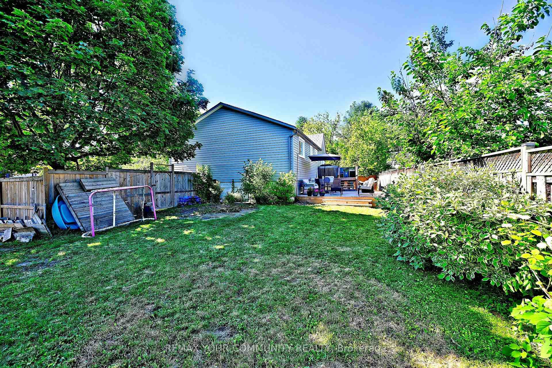 Photo 37 of 18 Harland Crescent, Ajax, South East — HOMEH