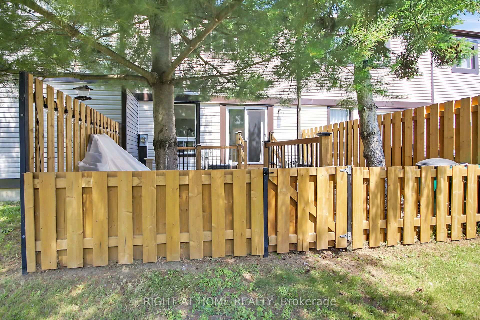Photo 31 of Unit 16, 3516 Aladdin Lane, Ottawa, Blossom Park/Kemp Park/Findlay Creek — HOMEH