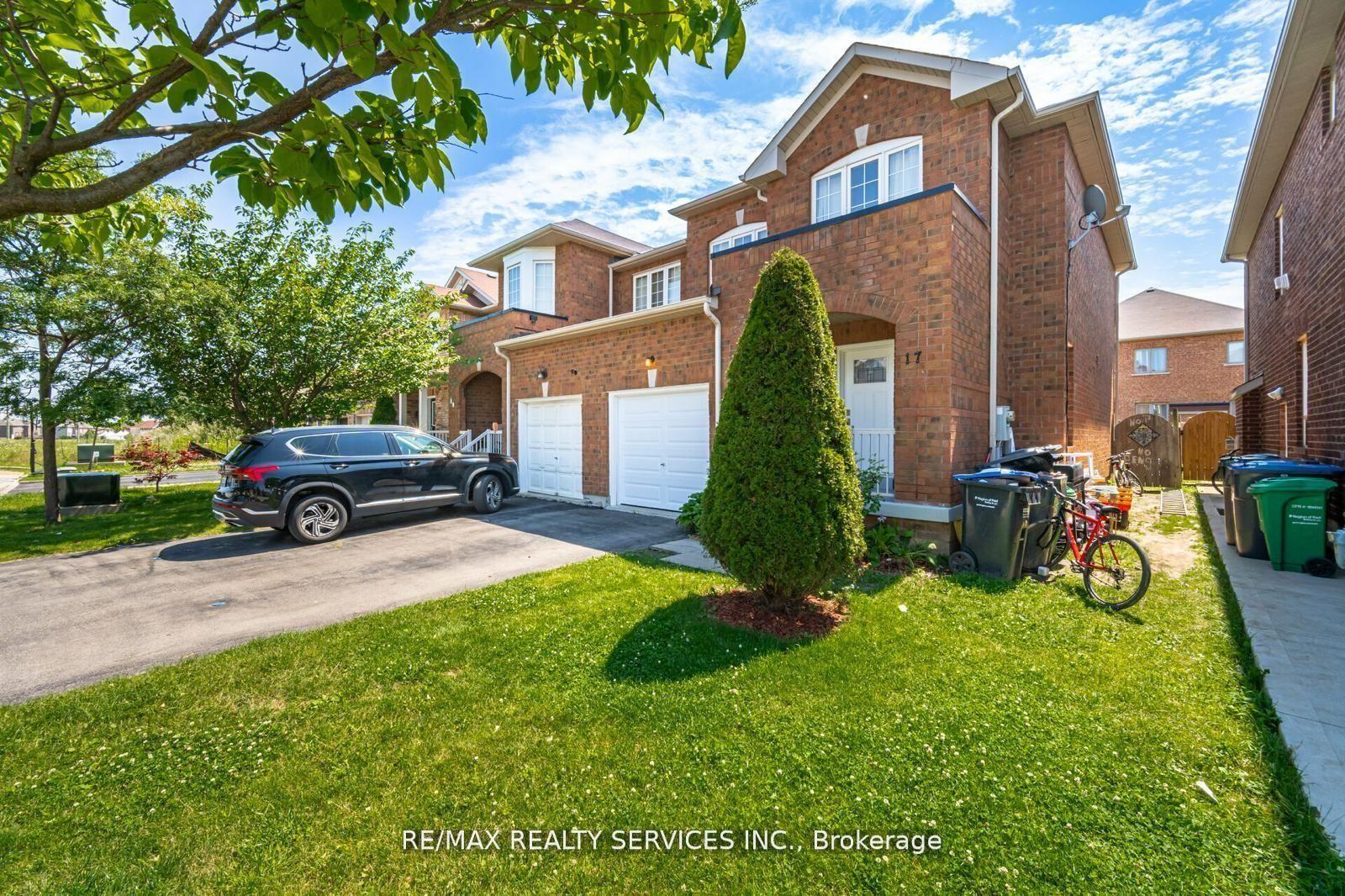 Photo 2 of 17 Dawes Road, Brampton, Credit Valley — HOMEH