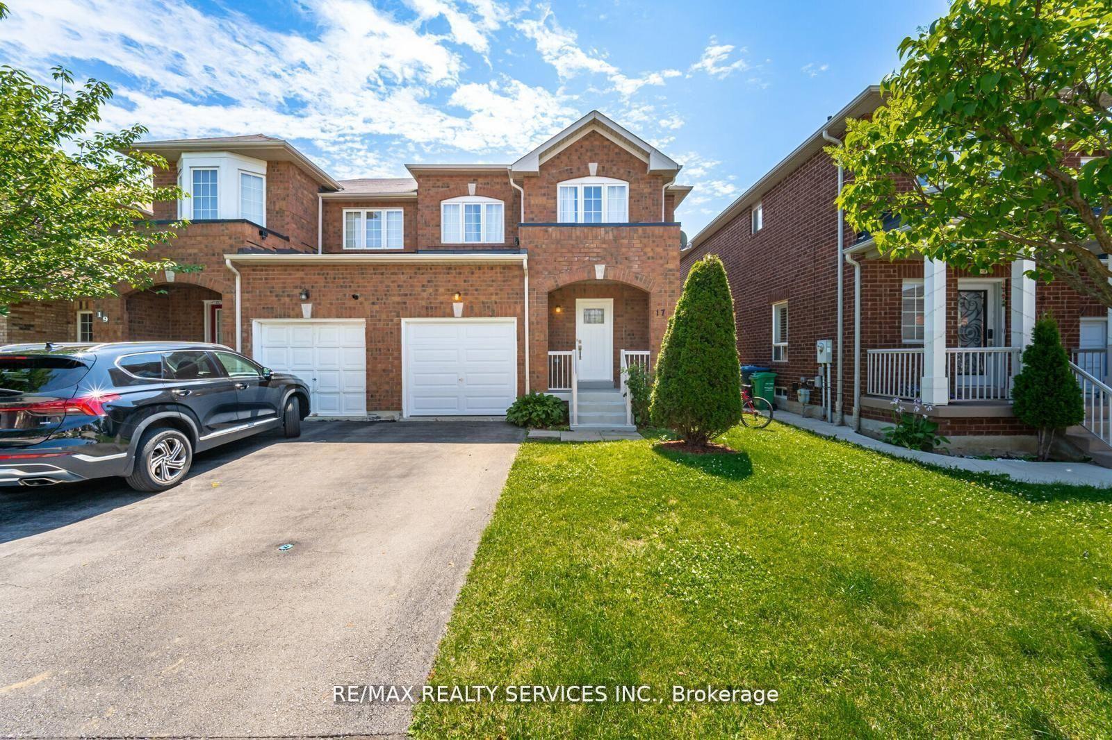 Photo 3 of 17 Dawes Road, Brampton, Credit Valley — HOMEH