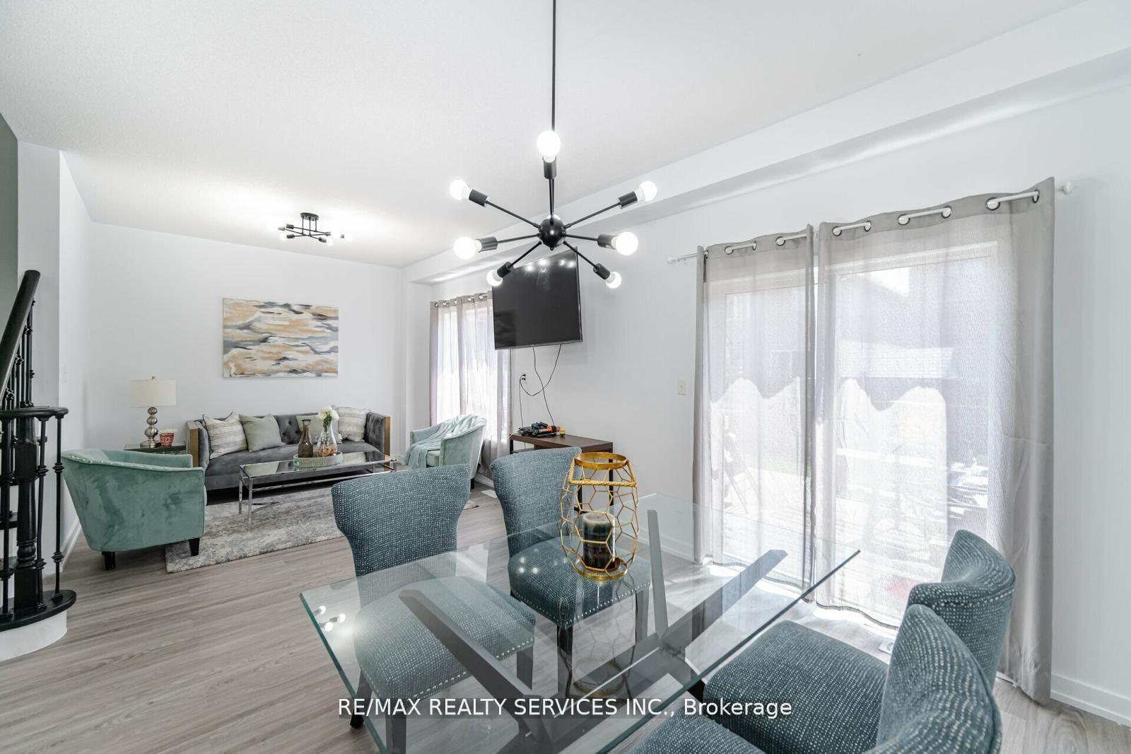 Photo 7 of 17 Dawes Road, Brampton, Credit Valley — HOMEH