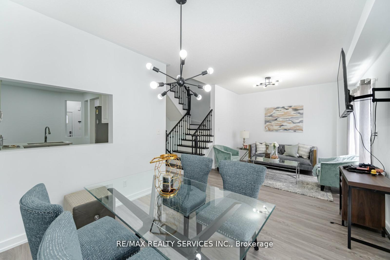 Photo 8 of 17 Dawes Road, Brampton, Credit Valley — HOMEH