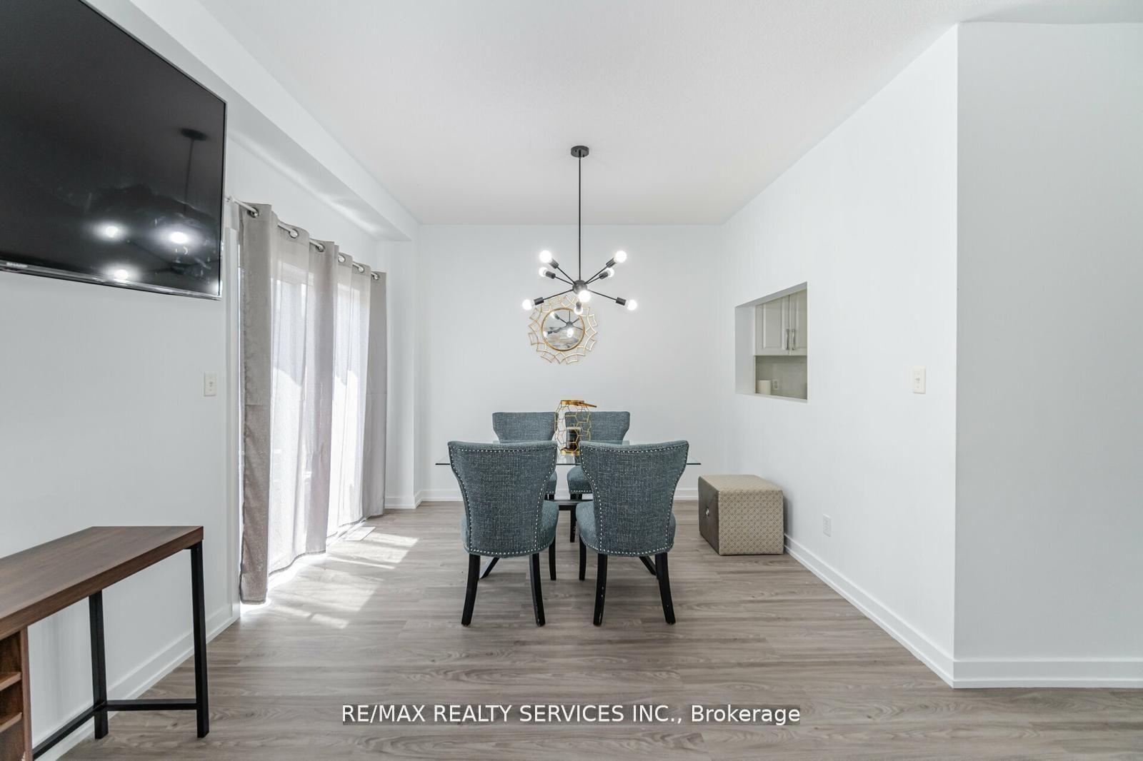 Photo 12 of 17 Dawes Road, Brampton, Credit Valley — HOMEH