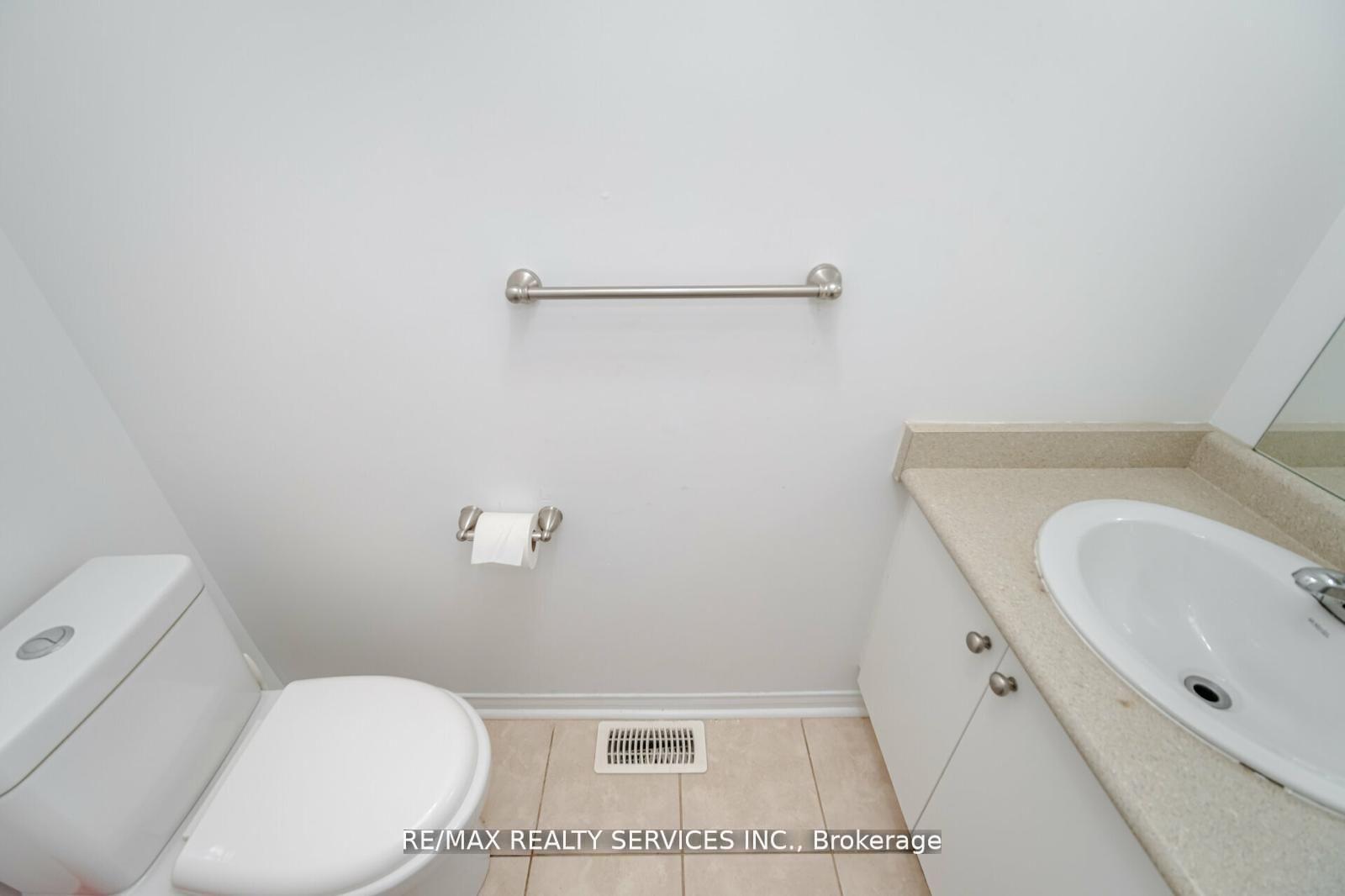 Photo 13 of 17 Dawes Road, Brampton, Credit Valley — HOMEH