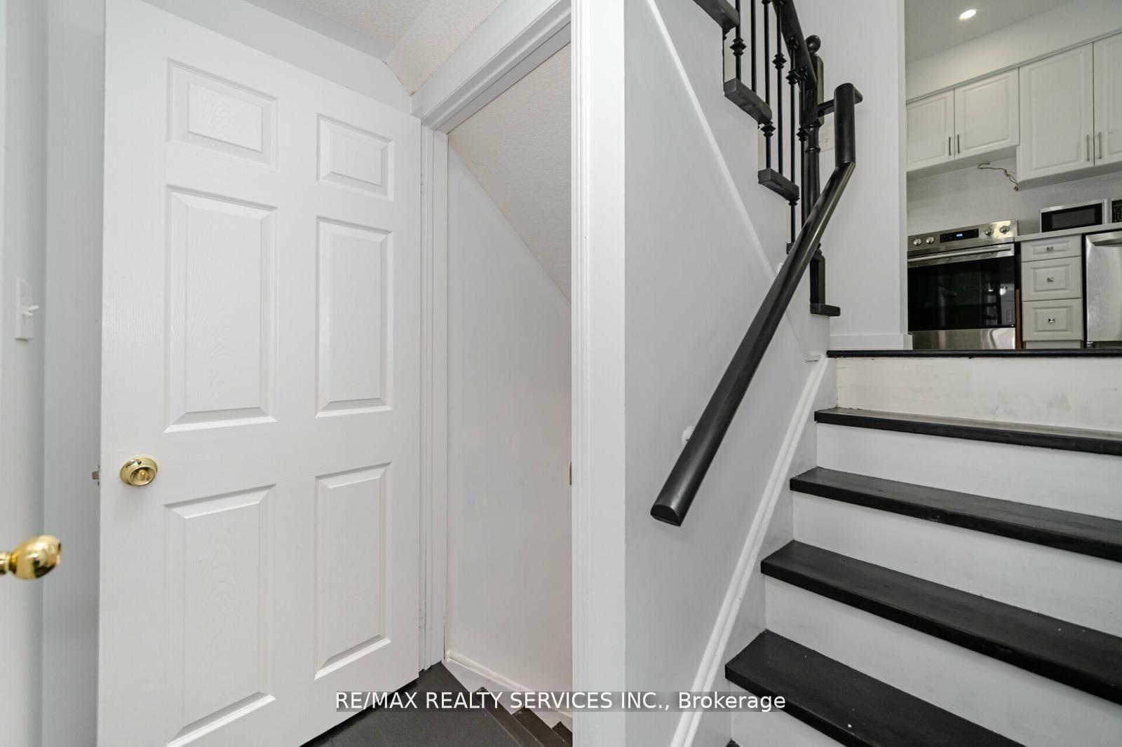 Photo 16 of 17 Dawes Road, Brampton, Credit Valley — HOMEH