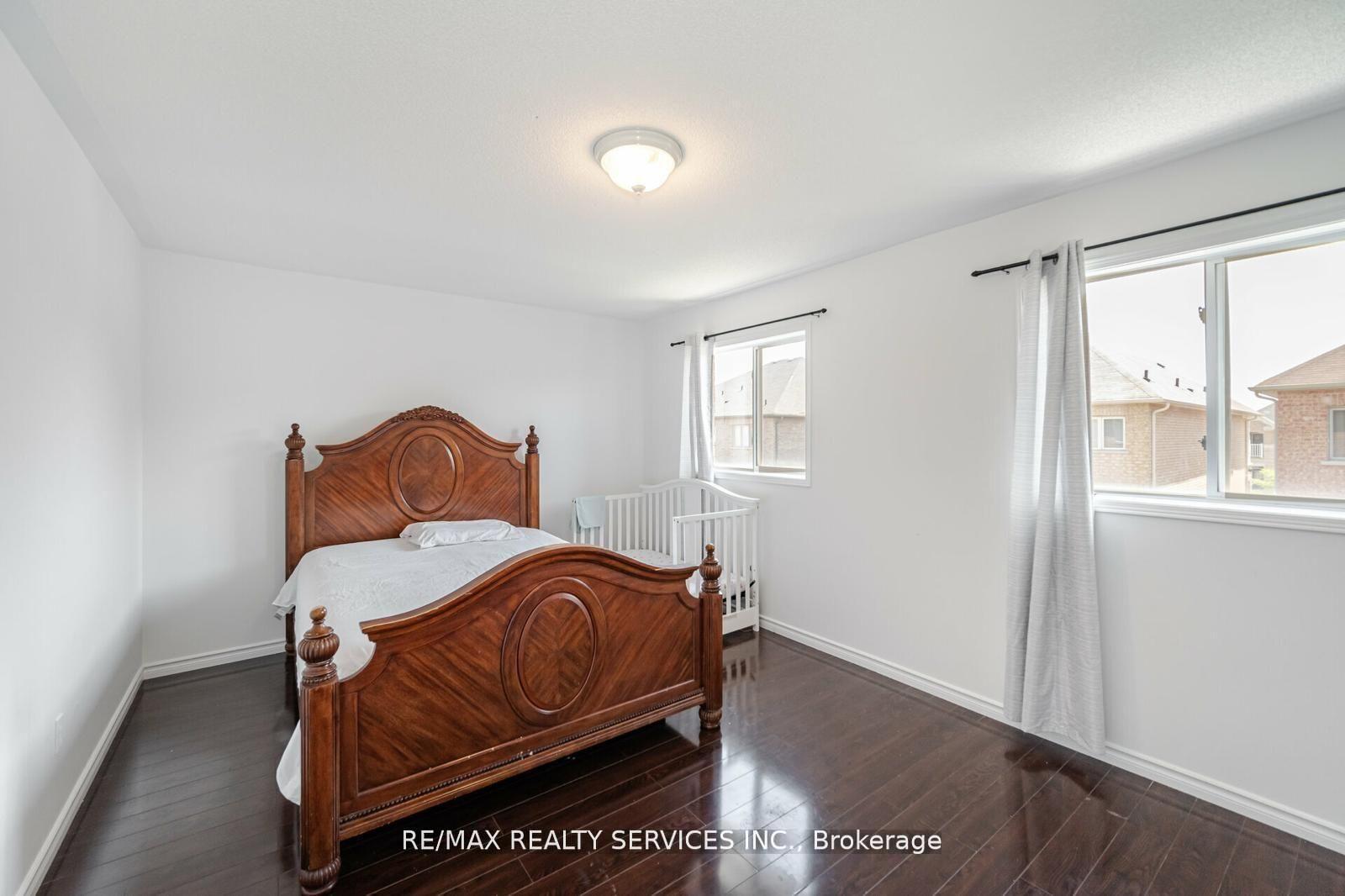 Photo 21 of 17 Dawes Road, Brampton, Credit Valley — HOMEH