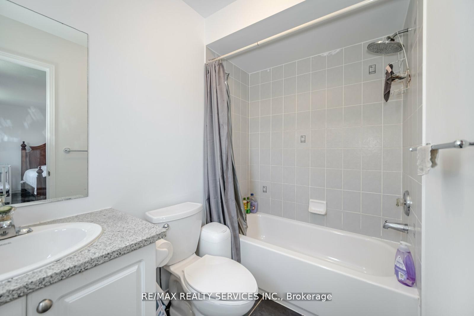 Photo 22 of 17 Dawes Road, Brampton, Credit Valley — HOMEH