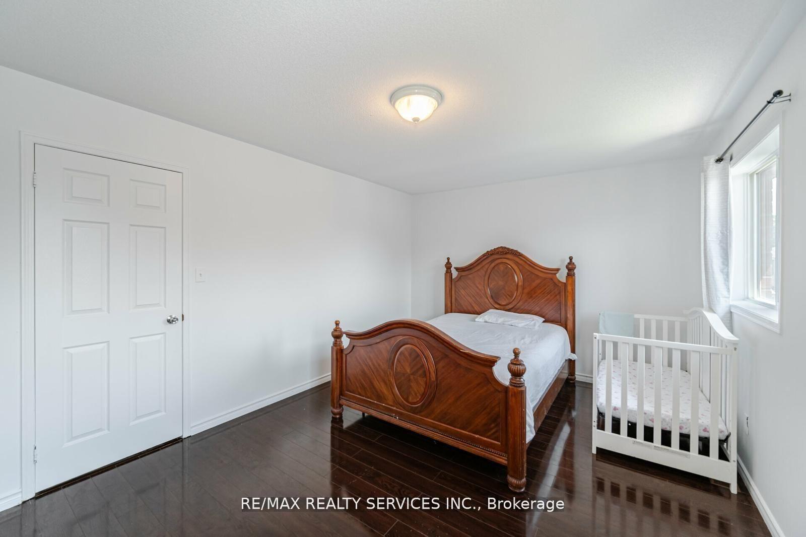Photo 23 of 17 Dawes Road, Brampton, Credit Valley — HOMEH