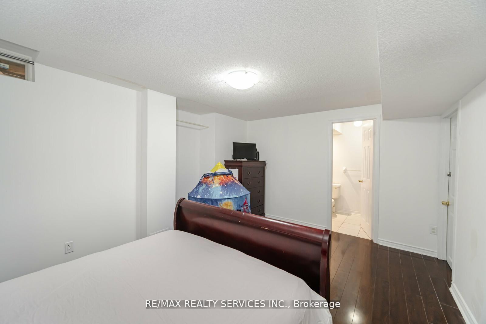 Photo 24 of 17 Dawes Road, Brampton, Credit Valley — HOMEH