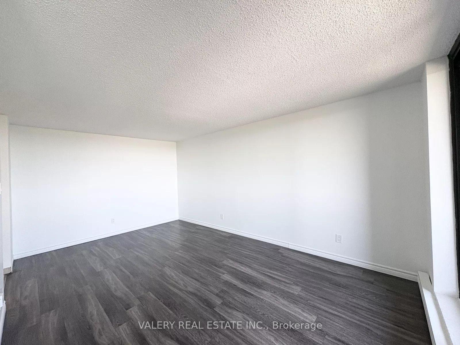 Photo 3 of Unit 1503, 294 Chandler Drive, Kitchener, Laurentian Hills — HOMEH