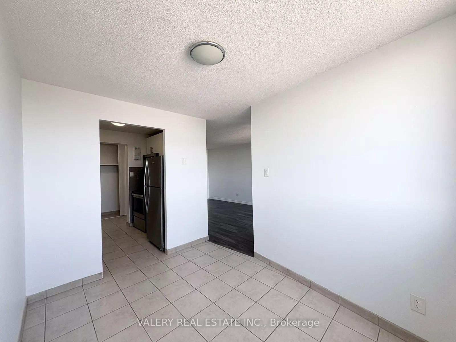 Photo 11 of Unit 1503, 294 Chandler Drive, Kitchener, Laurentian Hills — HOMEH