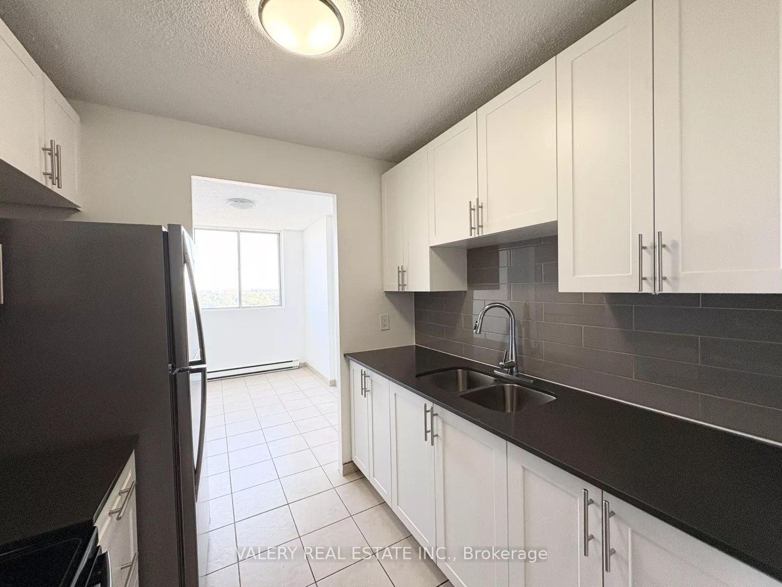 Photo 2 of Unit 1503, 294 Chandler Drive, Kitchener, Laurentian Hills — HOMEH