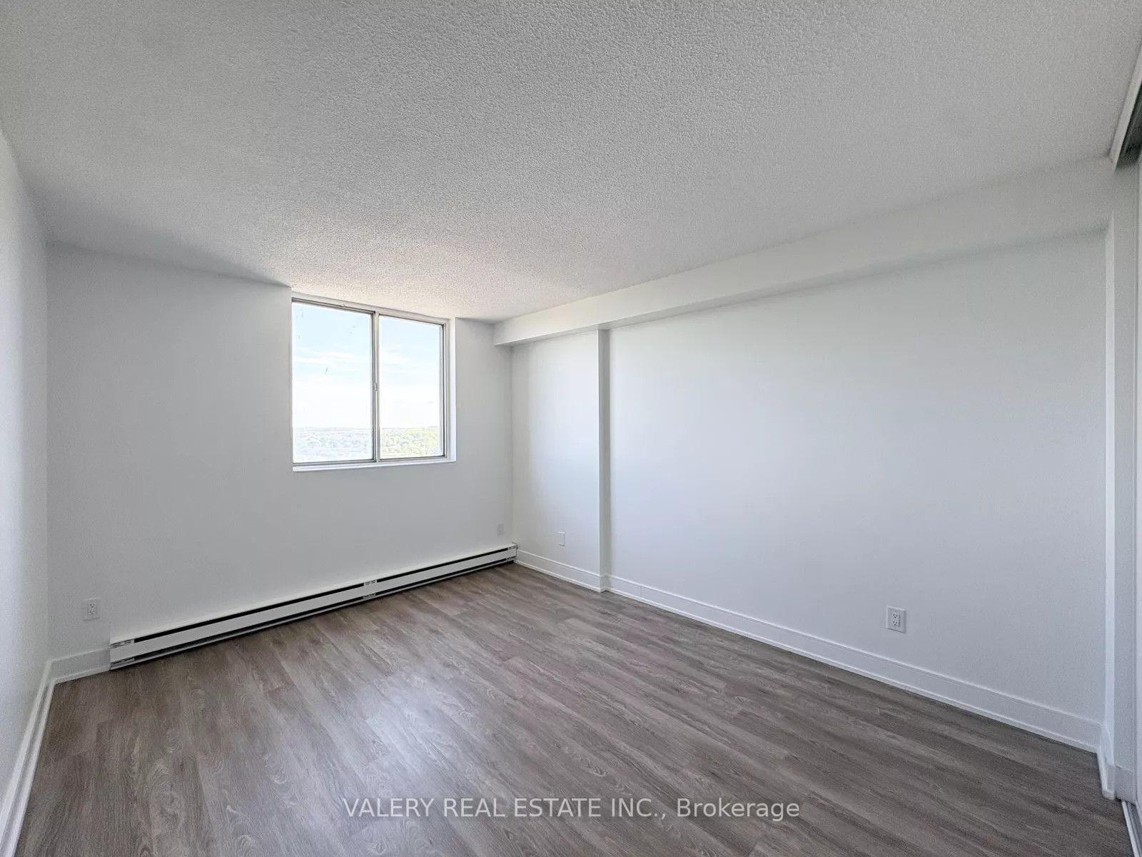 Photo 12 of Unit 1601, 294 Chandler Drive, Kitchener, Laurentian Hills — HOMEH