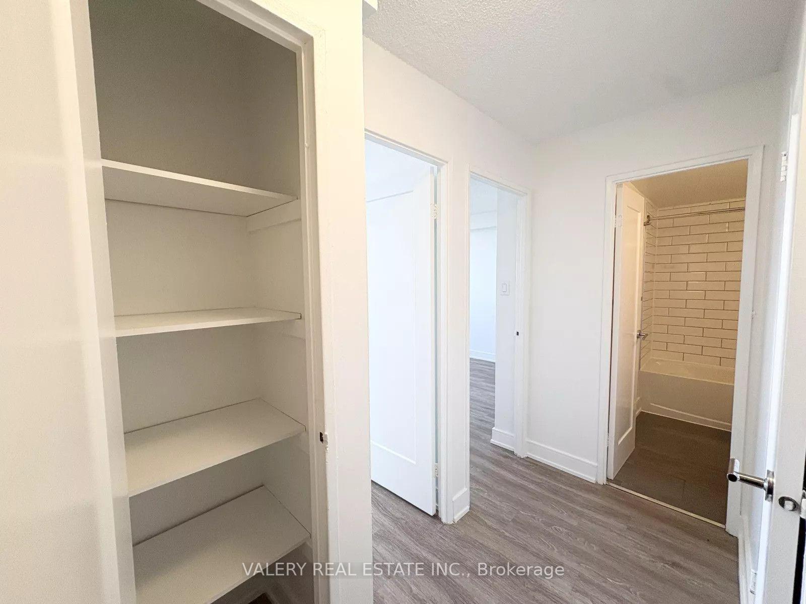 Photo 7 of Unit 1601, 294 Chandler Drive, Kitchener, Laurentian Hills — HOMEH