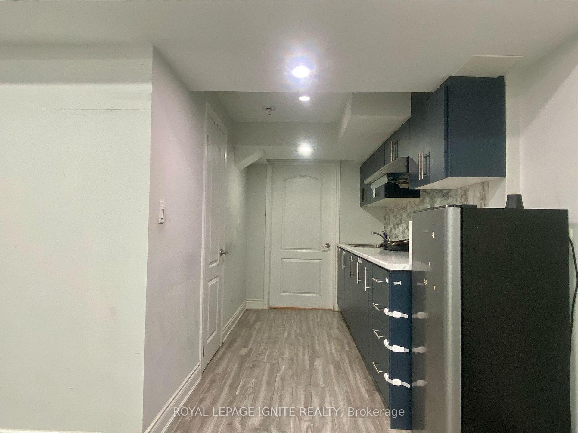 Photo 4 of Unit Unit B (BSMT), 15 Sugarcane Avenue, Brampton, Sandringham-Wellington — HOMEH