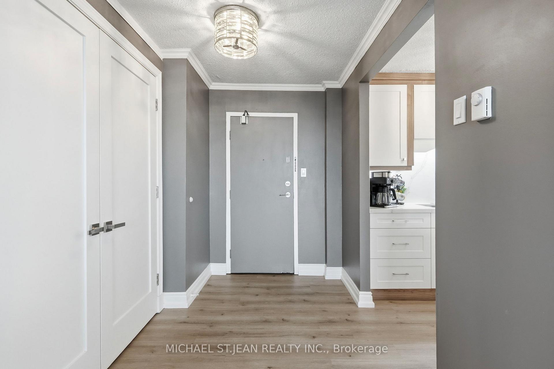 Photo 10 of Unit 1702, 75 Queen Street N, Hamilton, Strathcona — HOMEH