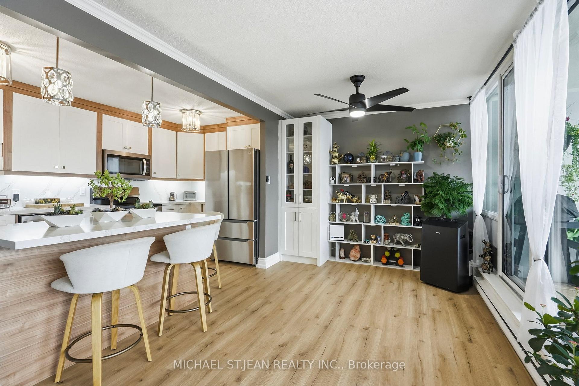 Photo 17 of Unit 1702, 75 Queen Street N, Hamilton, Strathcona — HOMEH